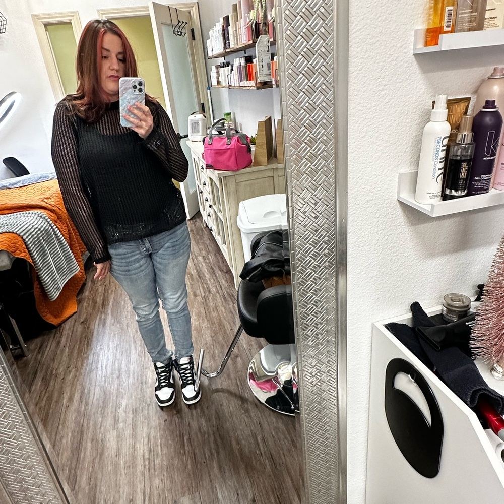 Woman’s mesh top